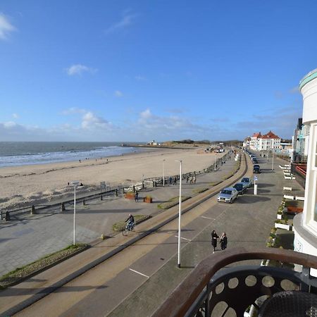 Fraai Appartement Direct Aan Zee Op Toplocatie. فليسينْخين المظهر الخارجي الصورة